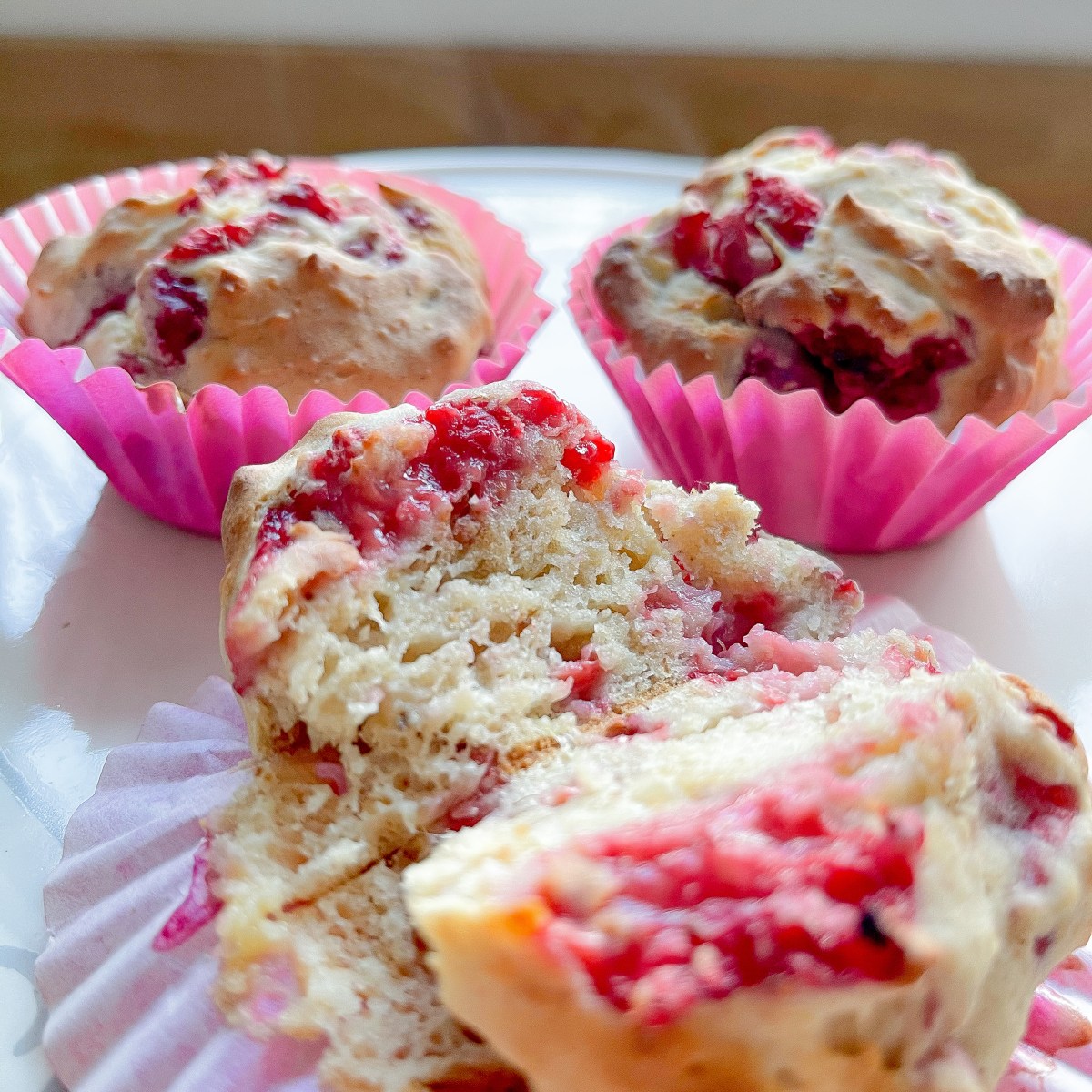 Peanut Butter & Raspberry&nbsp;Cupcakes